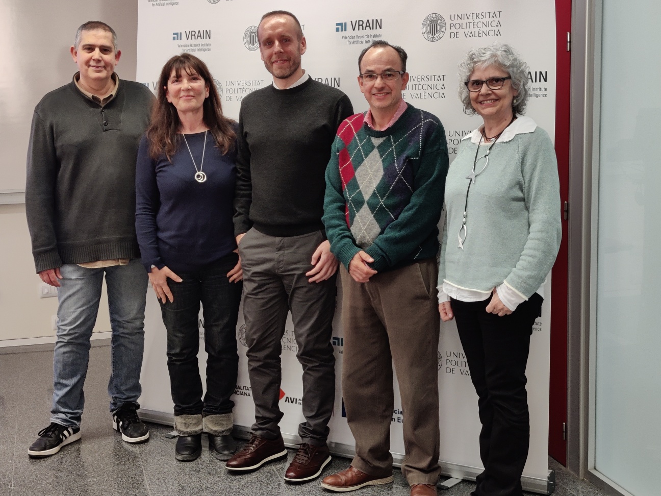 Vicent Ahuir defiende su tesis doctoral sobre generación automática de resúmenes de texto aplicada al periodismo y la biomedicina